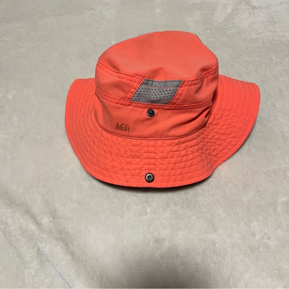 REI Coral and Light Gray Reversible-Style Bucket Hat